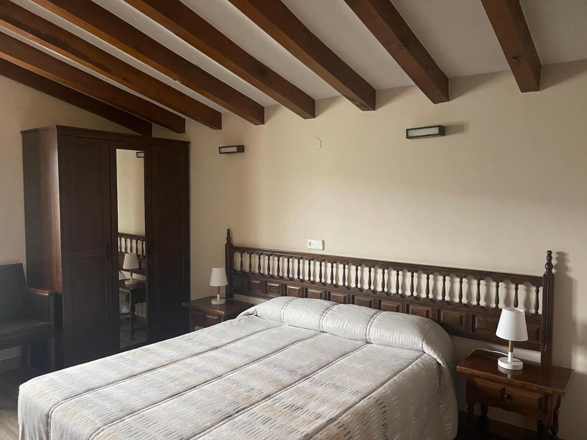 Posada La Solana - Adults Only Santillana del Mar Bagian luar foto