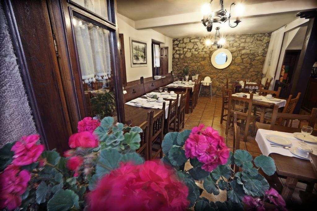 Posada La Solana - Adults Only Santillana del Mar Bagian luar foto